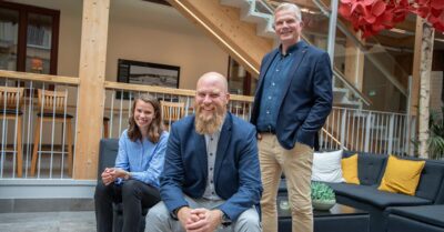 Från vänster: Malin Kullström, Innovation Lead på Sweco, Sverker Svärdby, grundare av Sleipner Robotics och Pelle Berglund, affärsutvecklare på BizMaker.